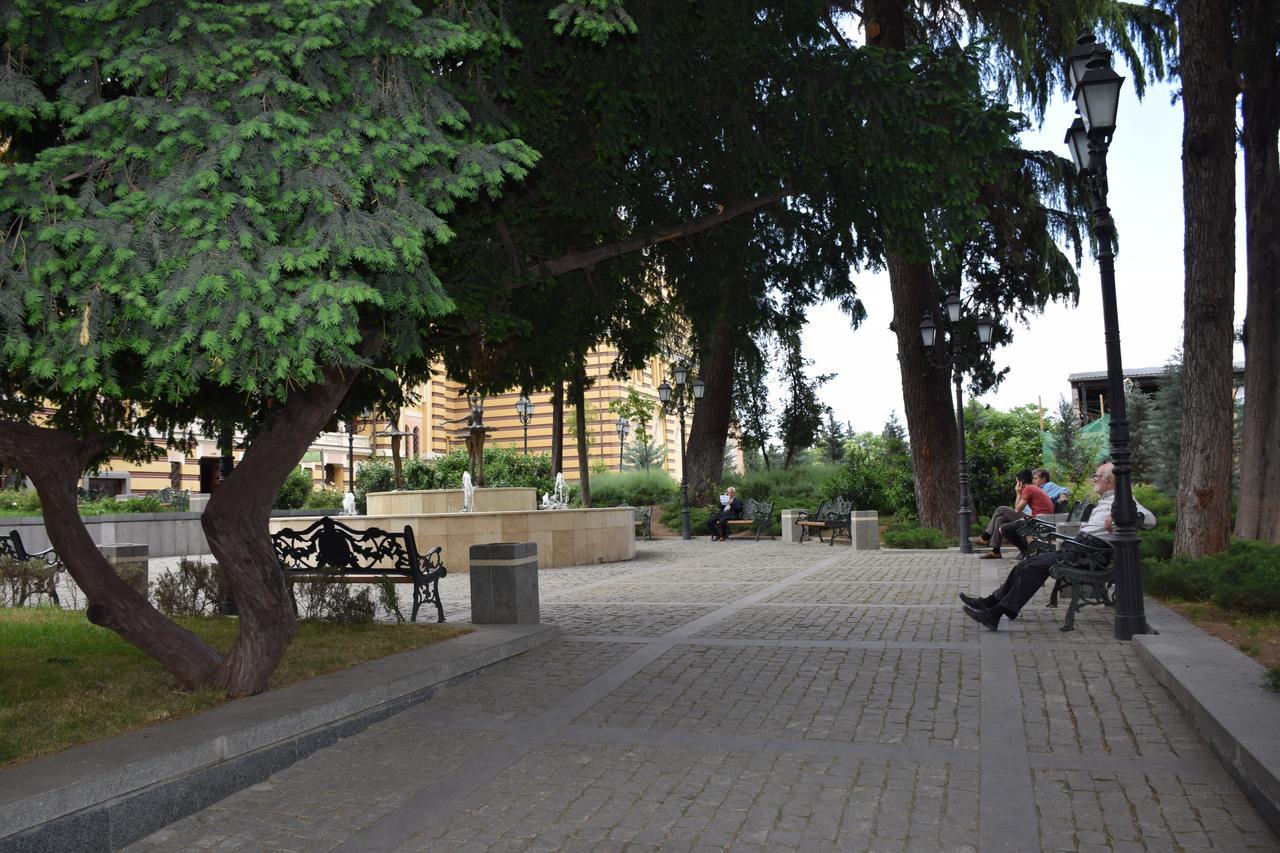 Rustaveli Modern Center Of *